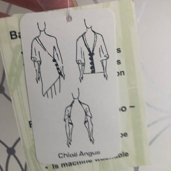 Chloë Angus Design Bamboo Wrap l Made in Vancouver - Picture 10 of 13
